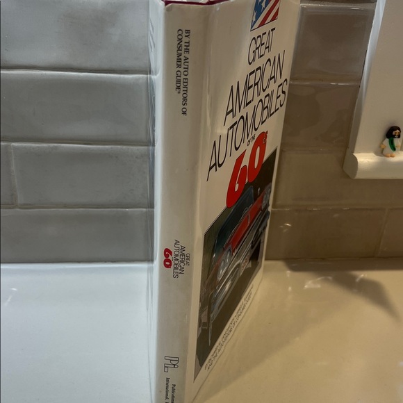 Great American Automobiles of the 60s Book Coffee Table - Picture 8 of 10